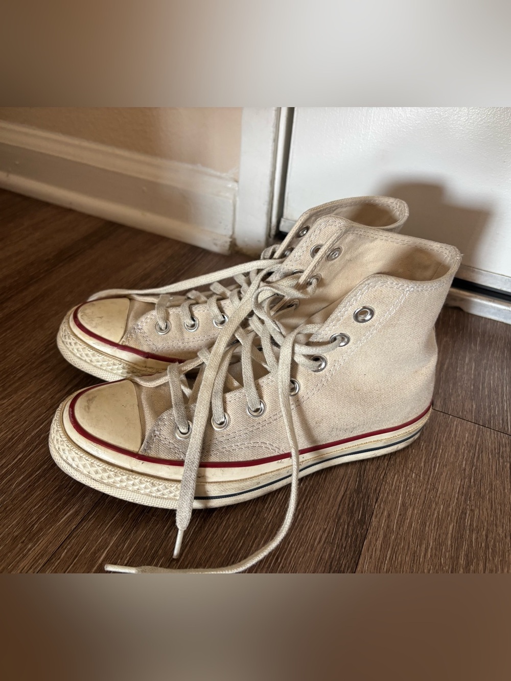 Cream chuck 70s